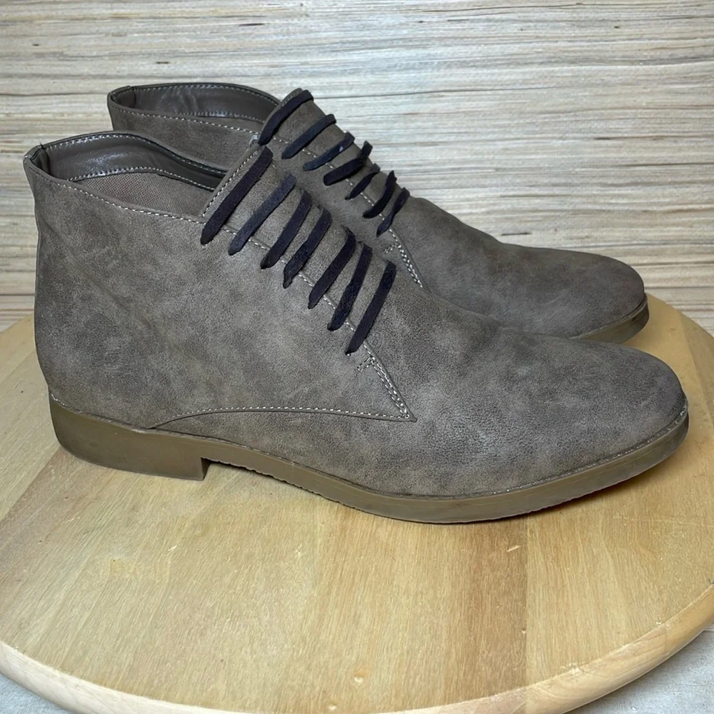 Indigo Rd Faux Suede Ankle Booties woman’s size 8.5 Brown